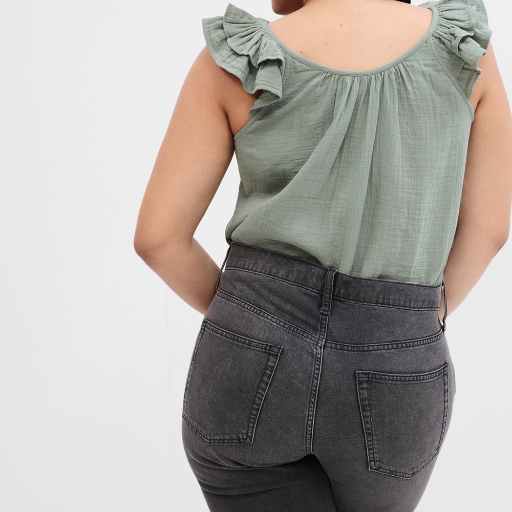 Scoopneck Ruffle Sleeve Top - Picture 6 of 7
